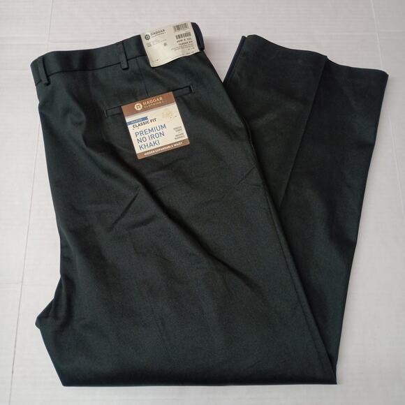 Haggar Other - Haggar Premium No Iron Khakis Men's 46x32 Black Pleated Classic Fit Flex Waist